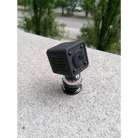 Mini camera HD 720p con VISIONE NOTTURNA, registra e trasmette Audio/Video in DIRETTA su internet via Wi-Fi e 3G