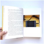 Telecamera nascosta in un libro