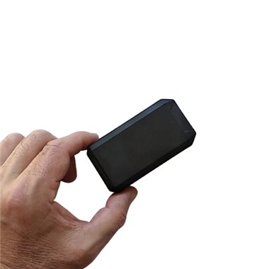 Localizzatore GPS SENZA SIM CARD INTESTATA, stagno, magnetico, adesivo, con 15/20 giorni di autonomia